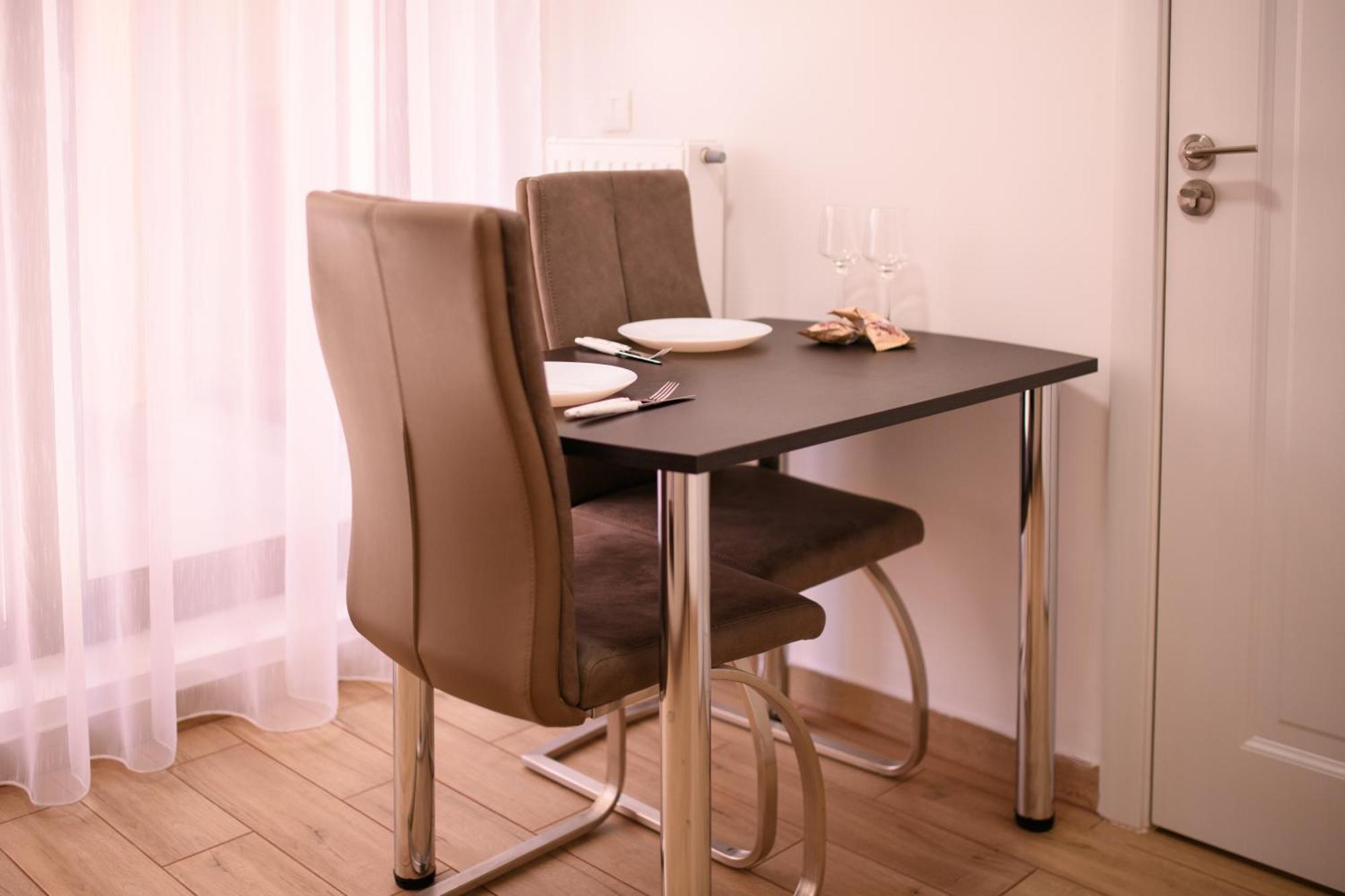 Appartamento Smart Living Plaza Bucarest Esterno foto