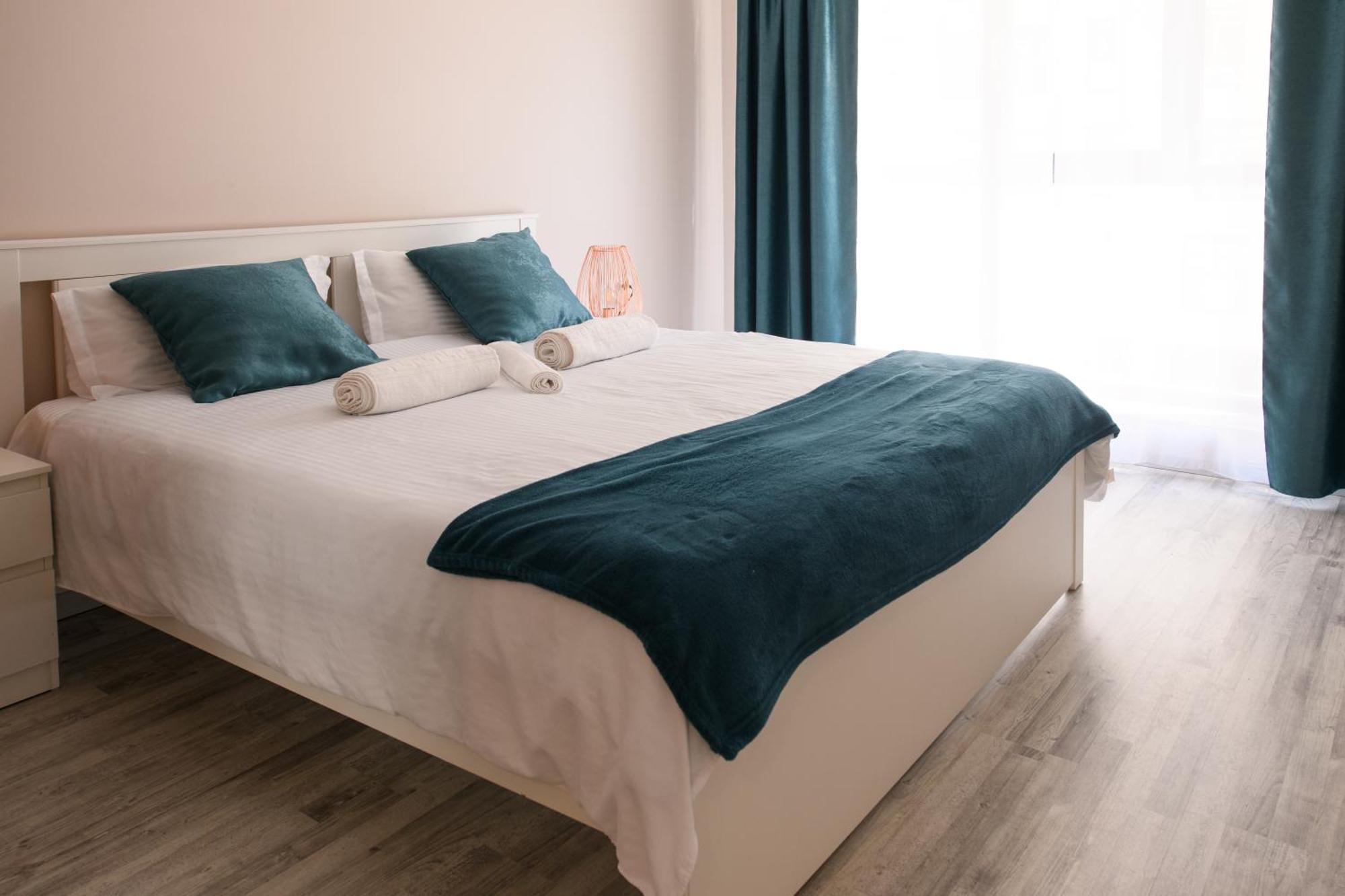 Appartamento Smart Living Plaza Bucarest Esterno foto
